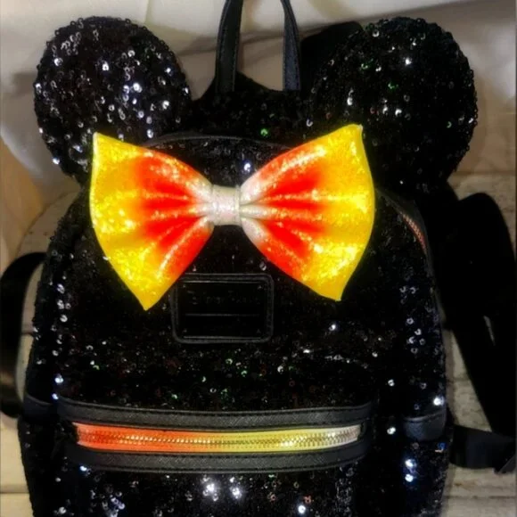 Loungefly | Bags | Disney Parks Loungefly Minnie Mouse  display picture 1